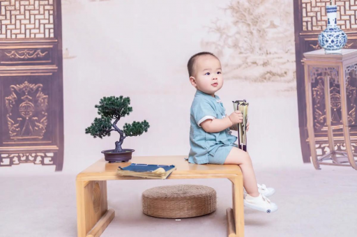鄢陵蜡笔小新美伢怀孕