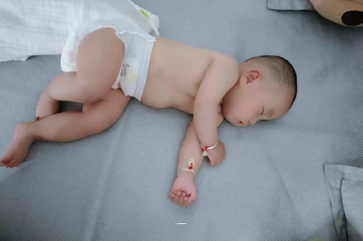 鄢陵没满月的宝宝